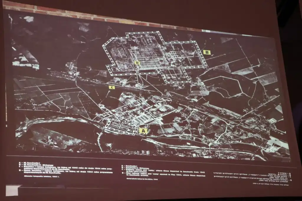 sjećanje na holokaust (24) sjećanje na holokaust (24)