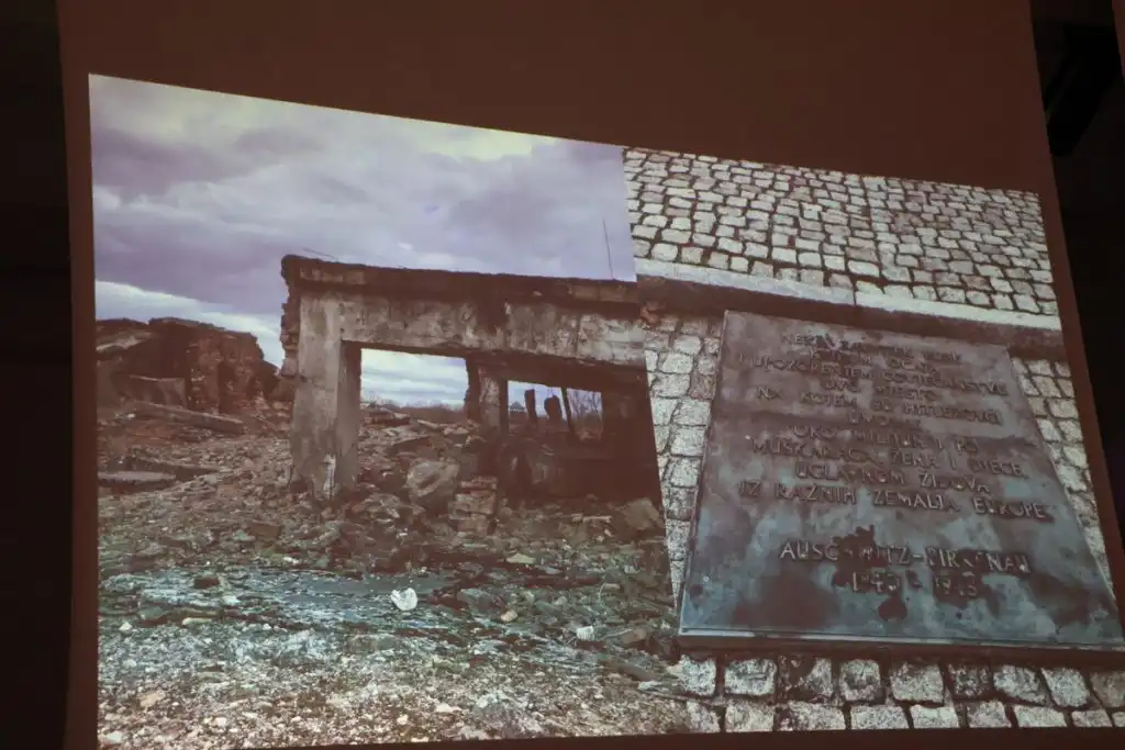 sjećanje na holokaust (26) sjećanje na holokaust (26)