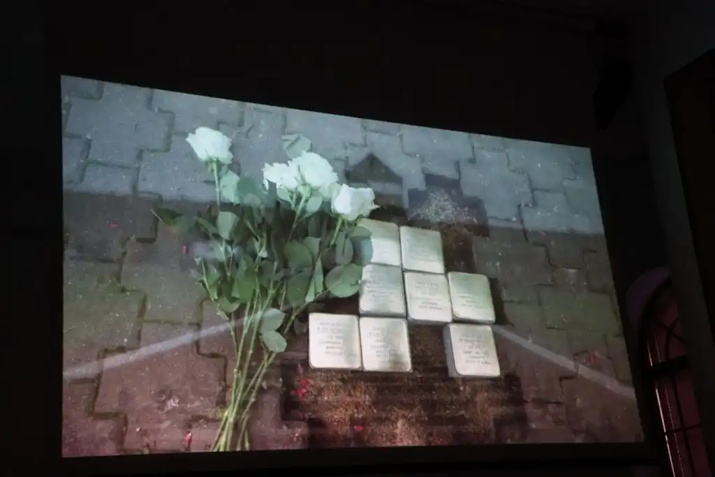 sjećanje na holokaust (32) sjećanje na holokaust (32)