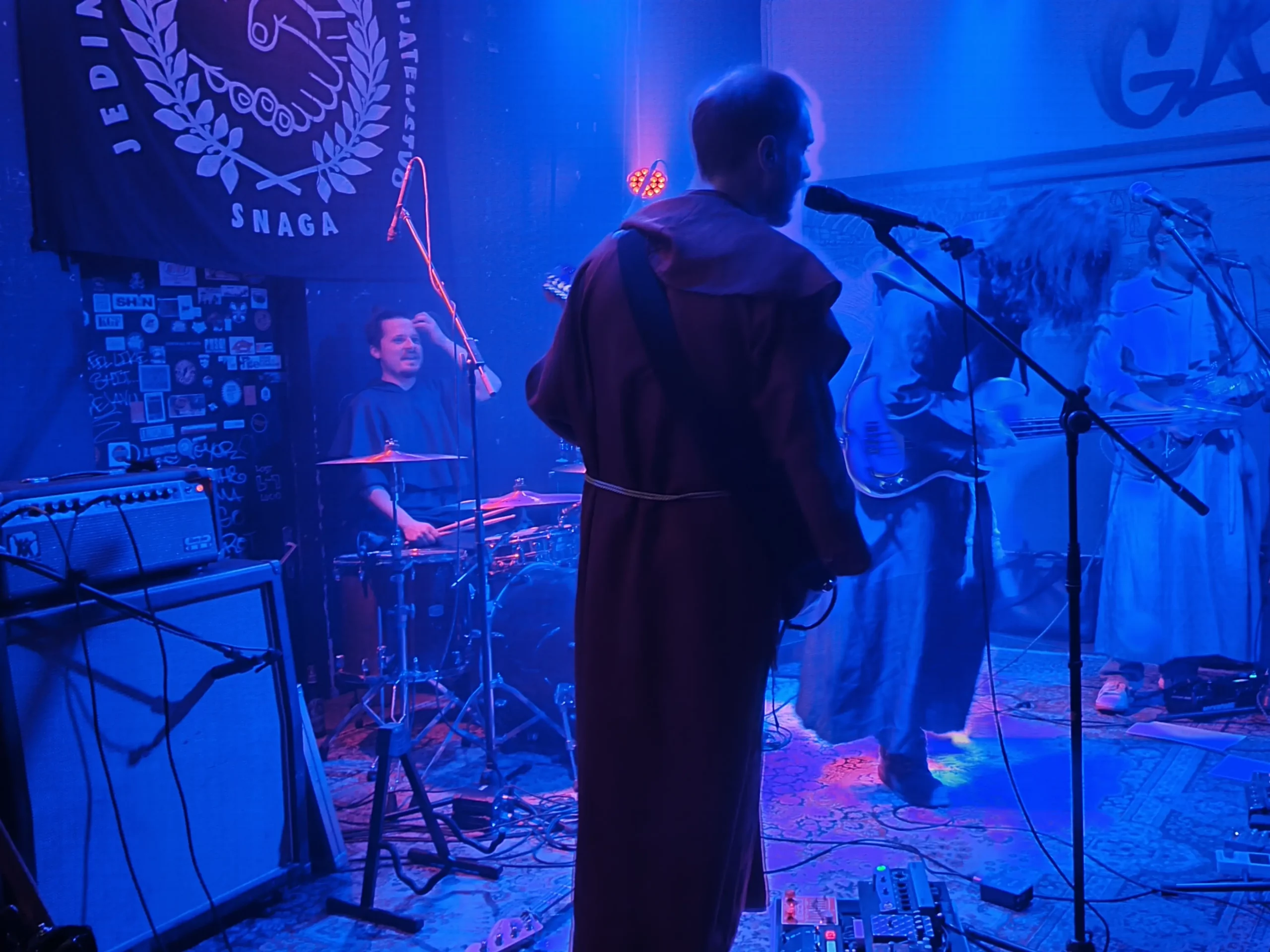 skotni vrag (11) skotni vrag (11)