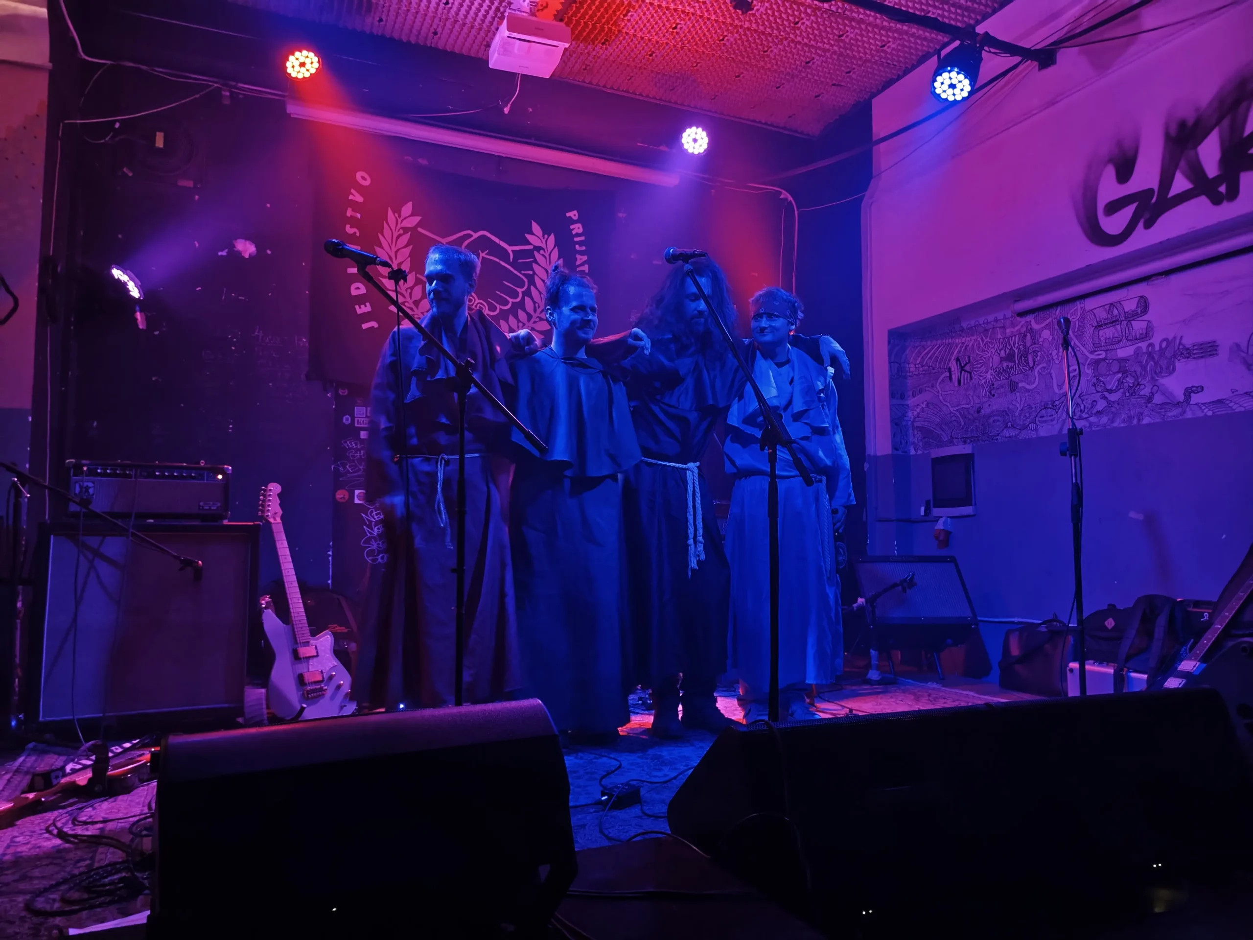 skotni vrag (3) skotni vrag (3)