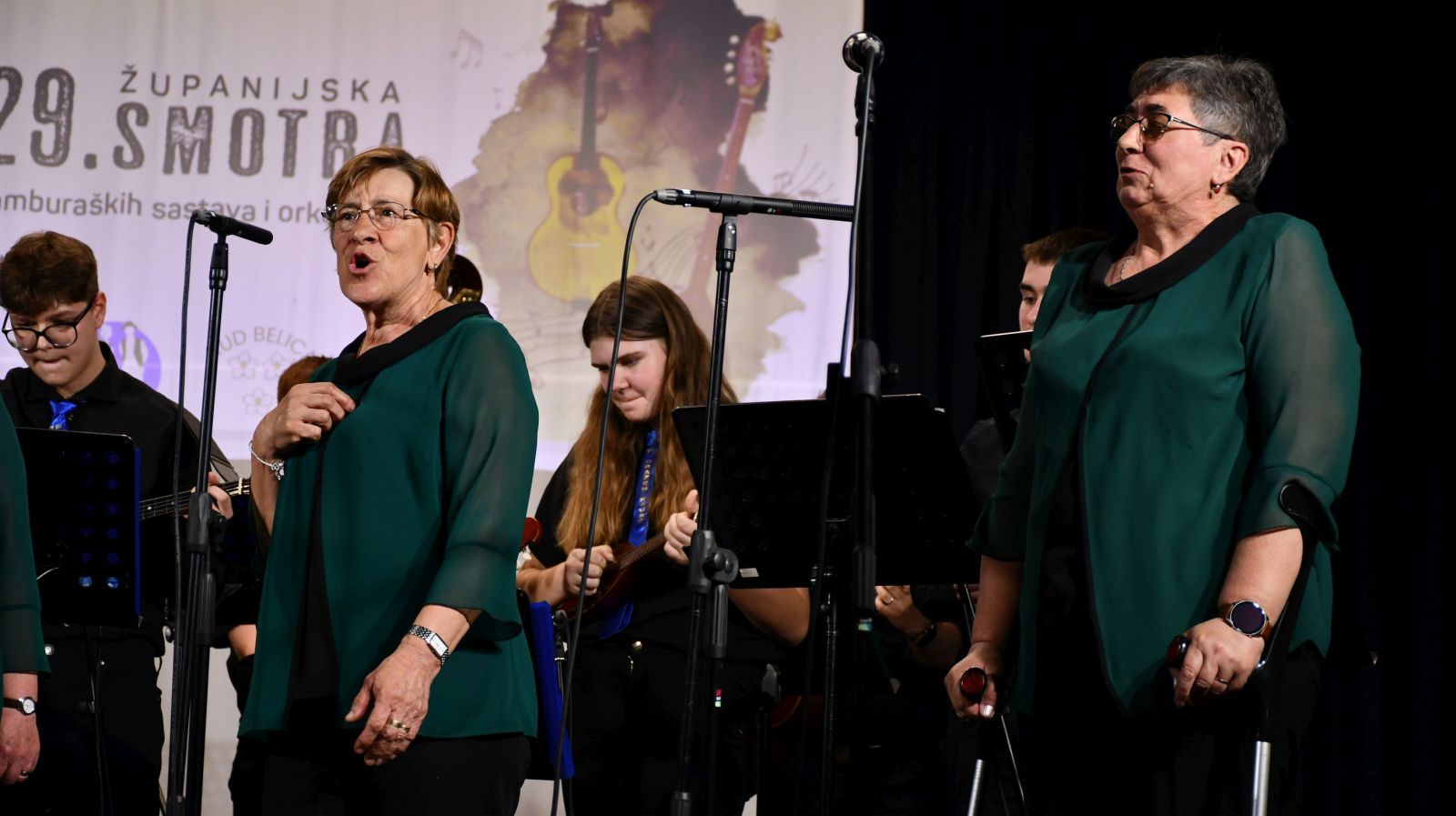 smotra folklora Belica 104