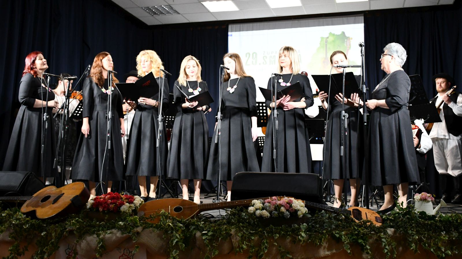 smotra folklora Belica 112