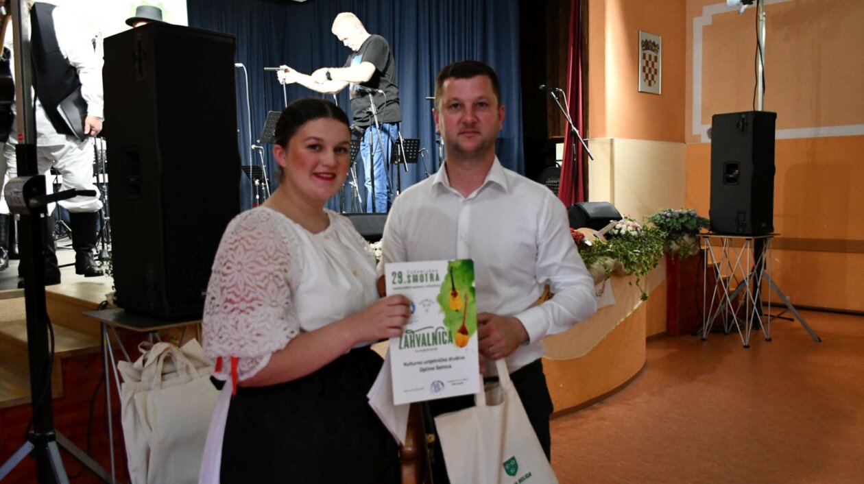 smotra folklora Belica 115