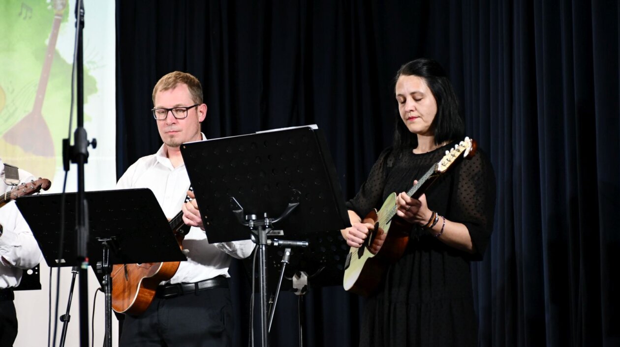 smotra folklora Belica 128