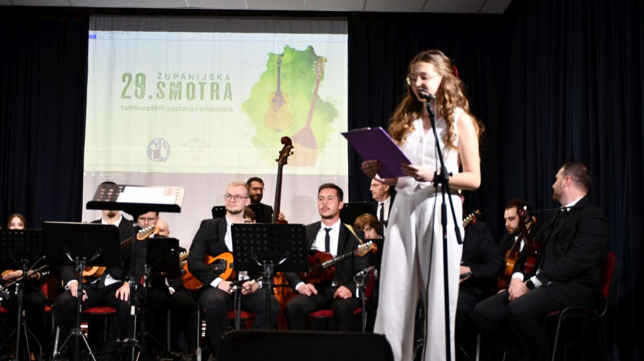 smotra folklora Belica 42