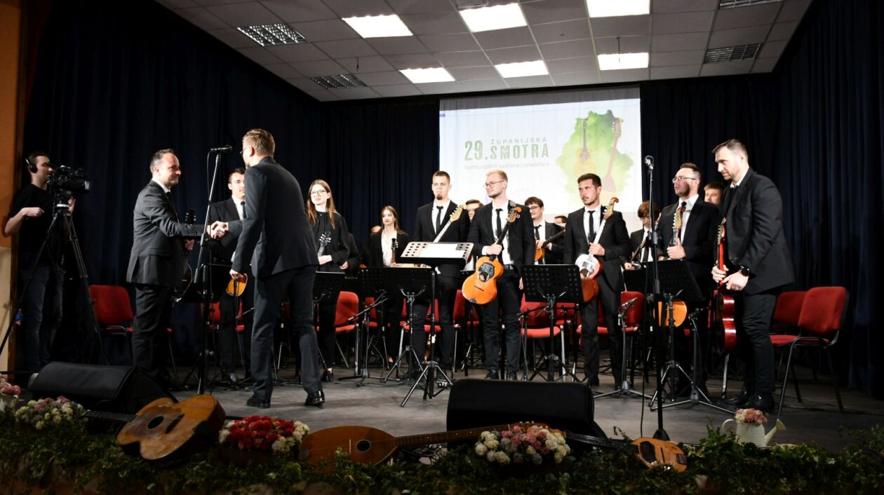 smotra folklora Belica 53