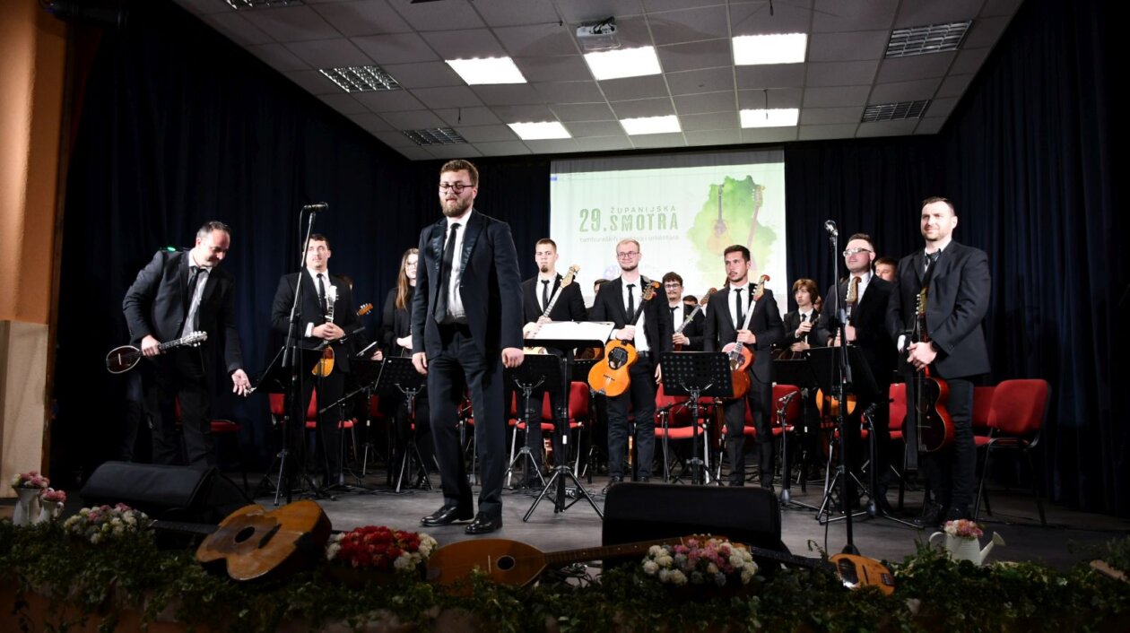 smotra folklora Belica 60