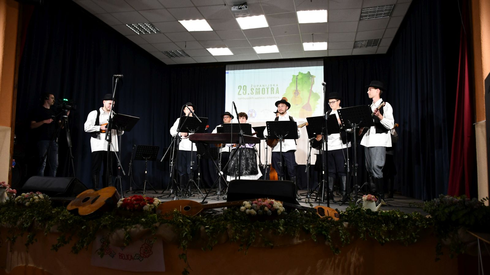 smotra folklora Belica 84