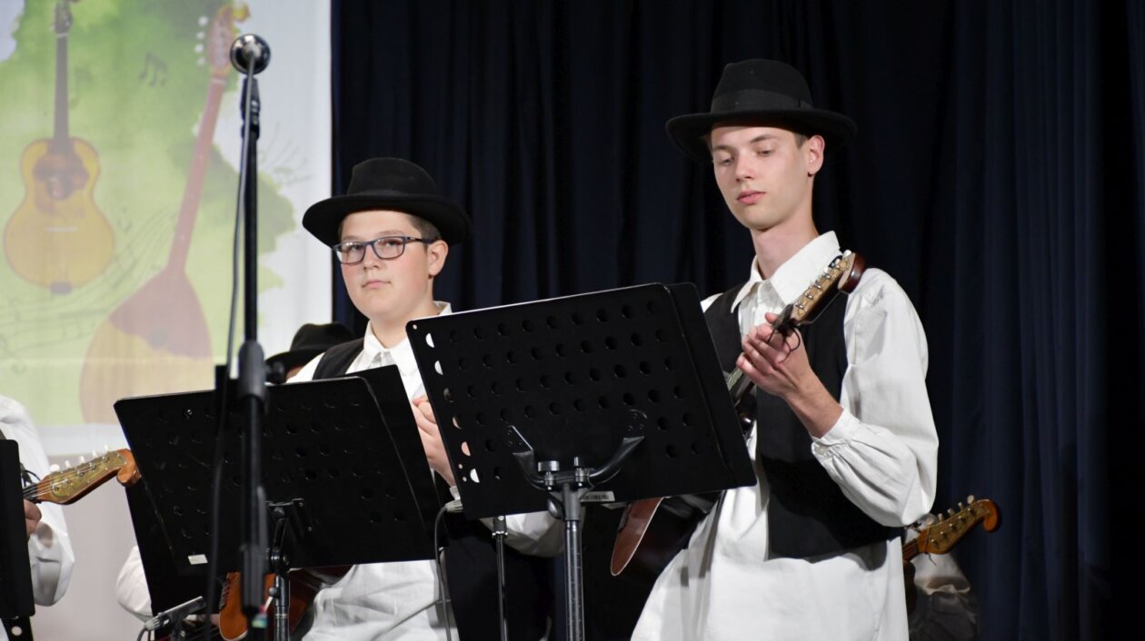 smotra folklora Belica 86