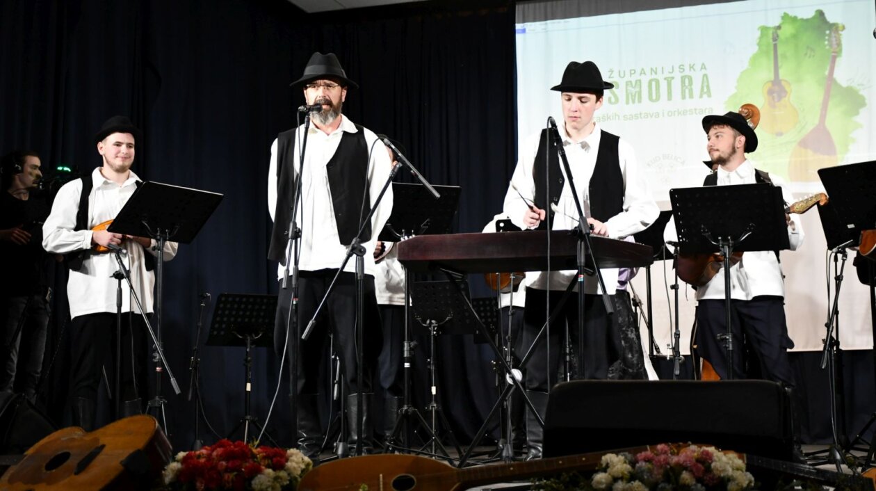 smotra folklora Belica 93