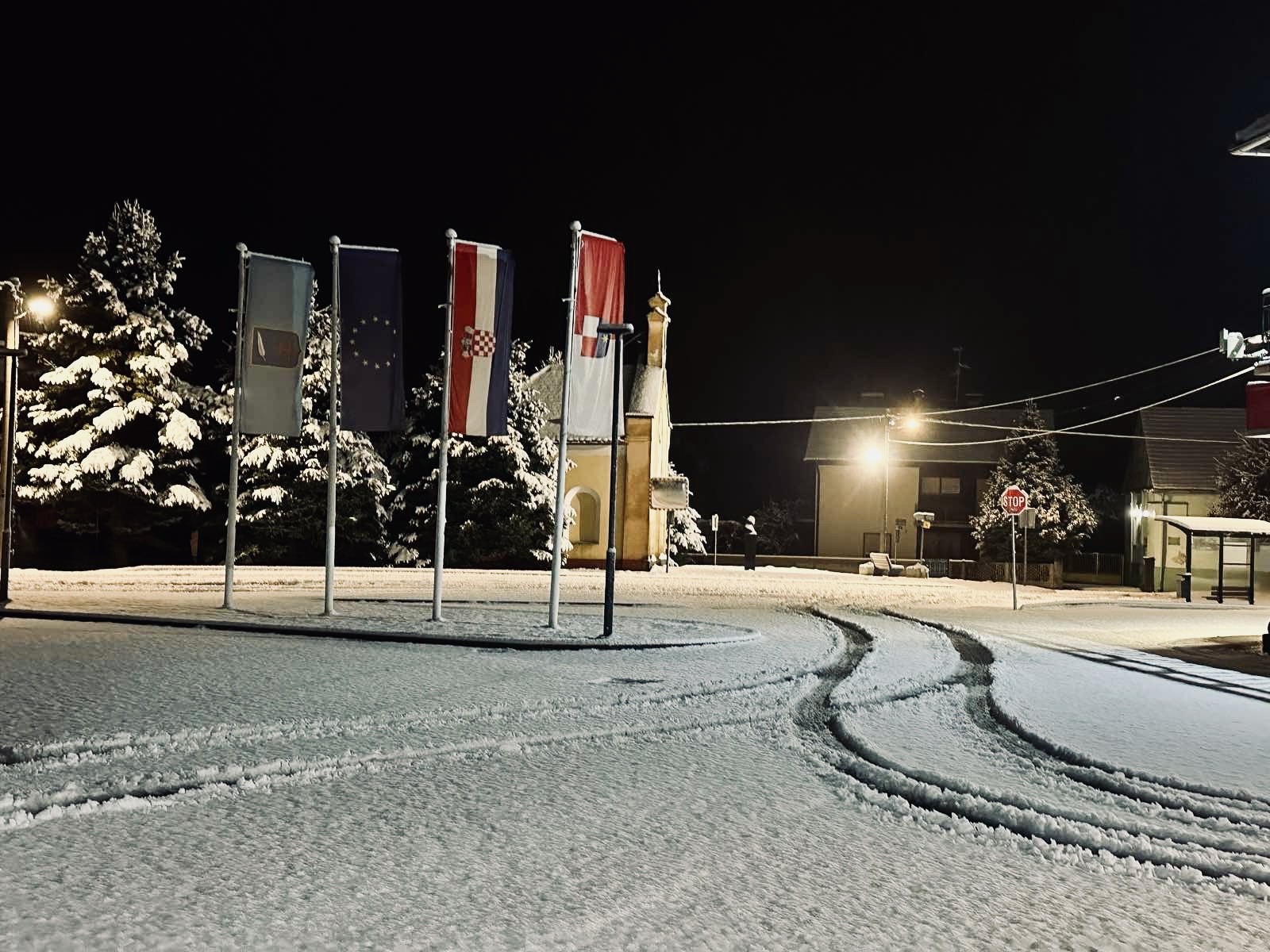 snijeg, 22.11 (1) snijeg, 22.11 (1)