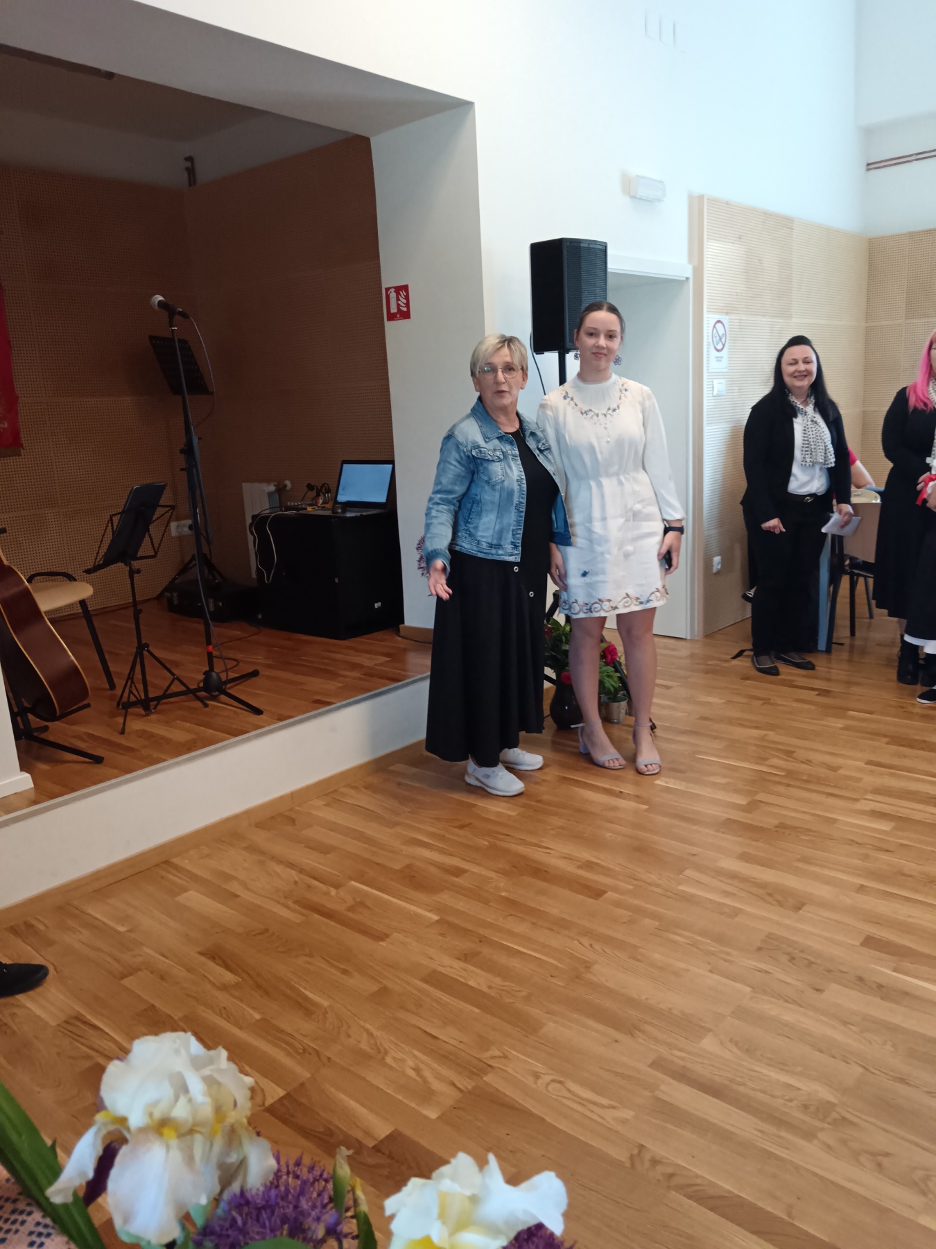 snježana topolnjak, už pušćine (9) snježana topolnjak, už pušćine (9)