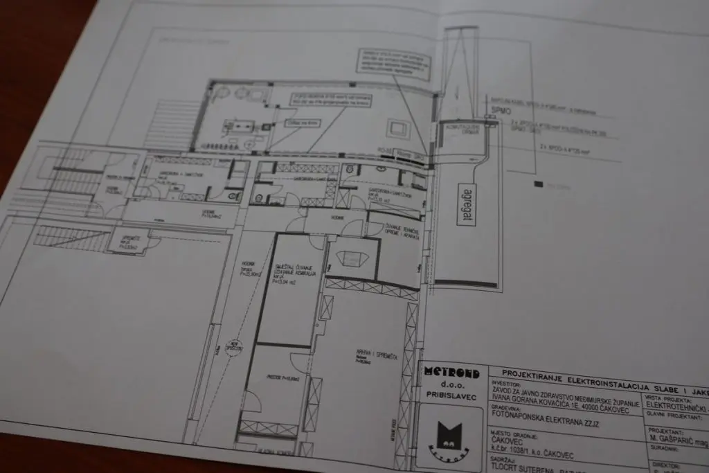 solarni paneli zgrada za javno zdravstvo (9)