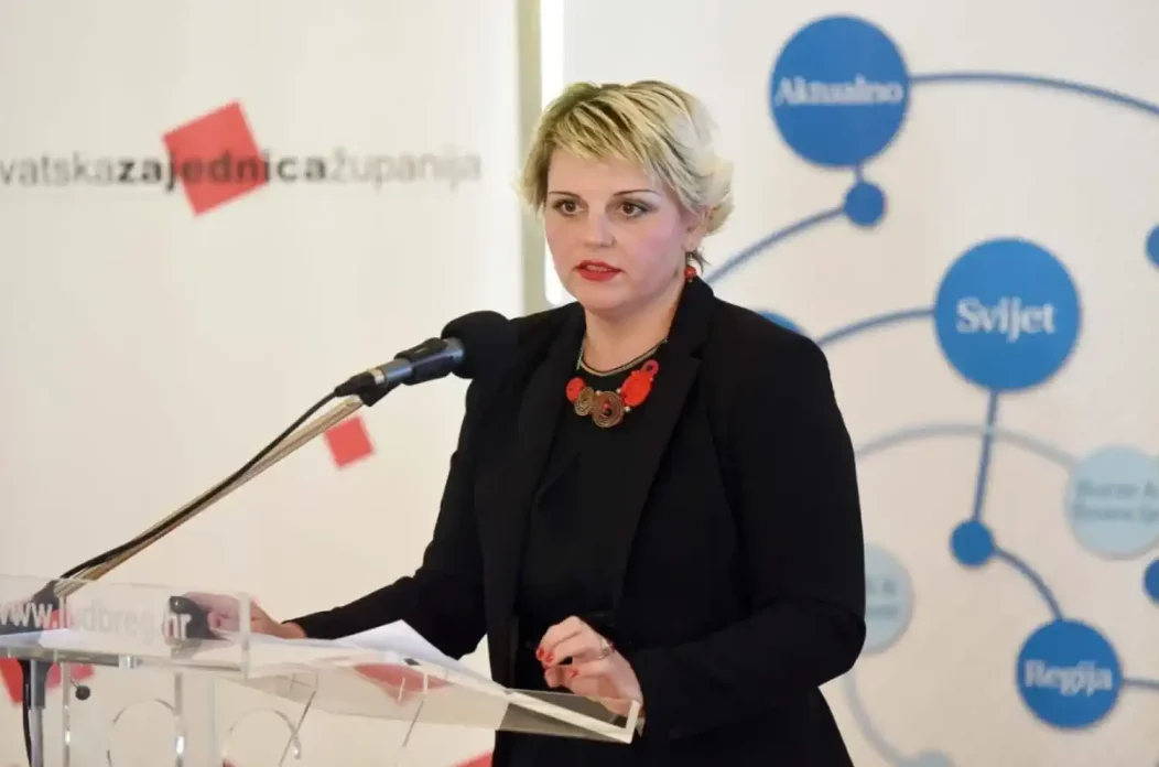 Spomenka Škafec – čistoća Spomenka Škafec – čistoća