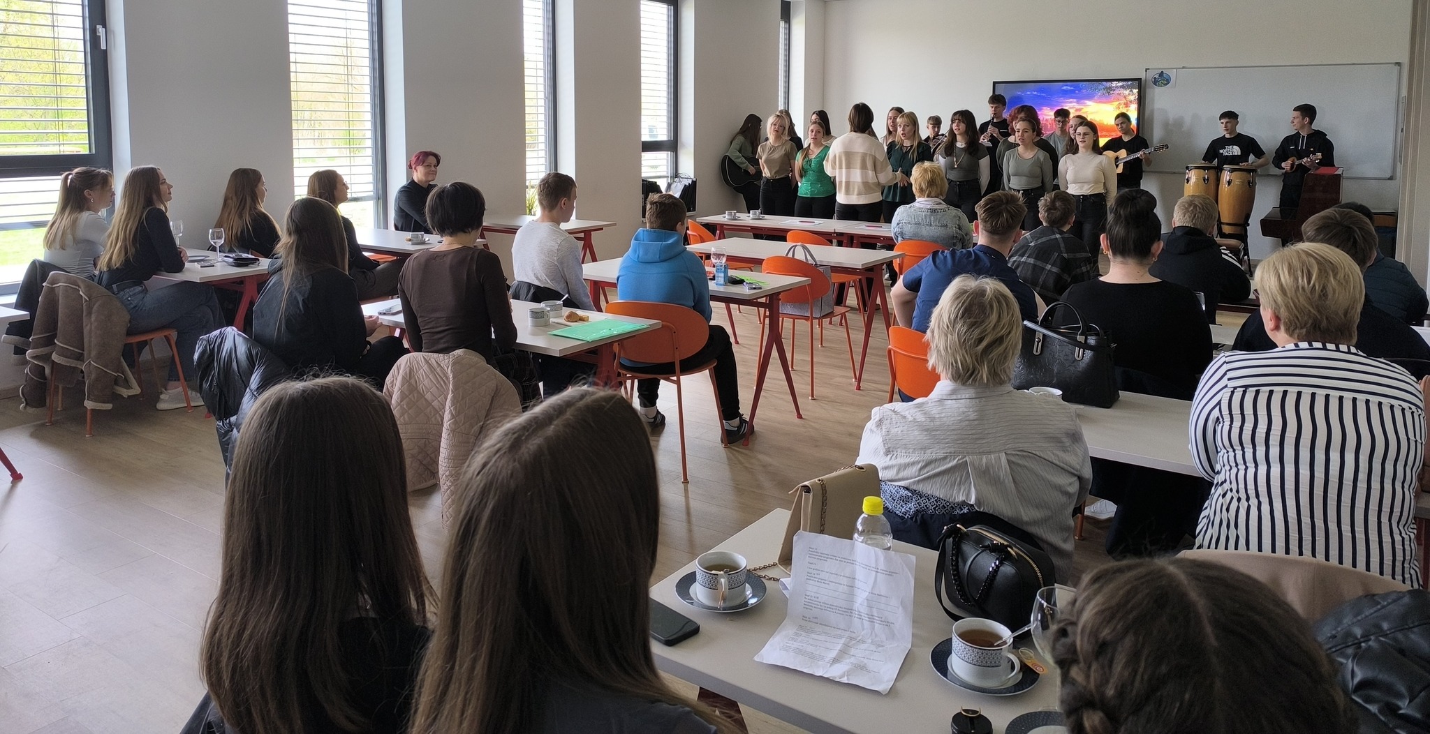 srednja škola Čakovec globe (2) srednja škola Čakovec globe (2)