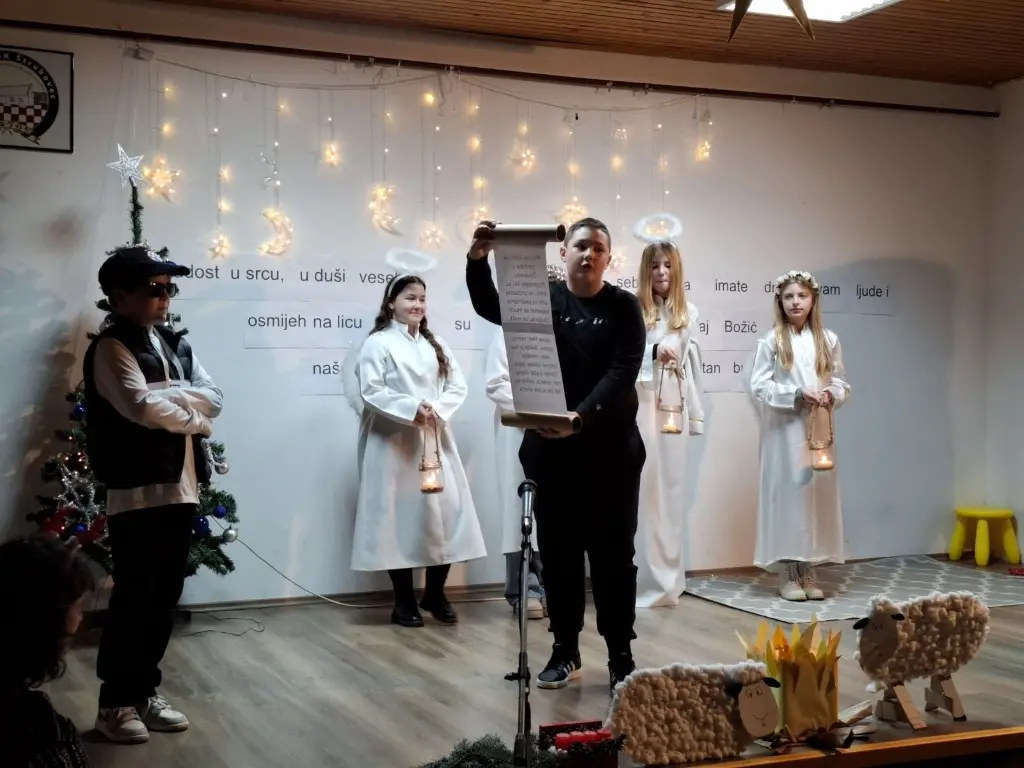 strukovec priredba bozic2024 (17) (Medium)