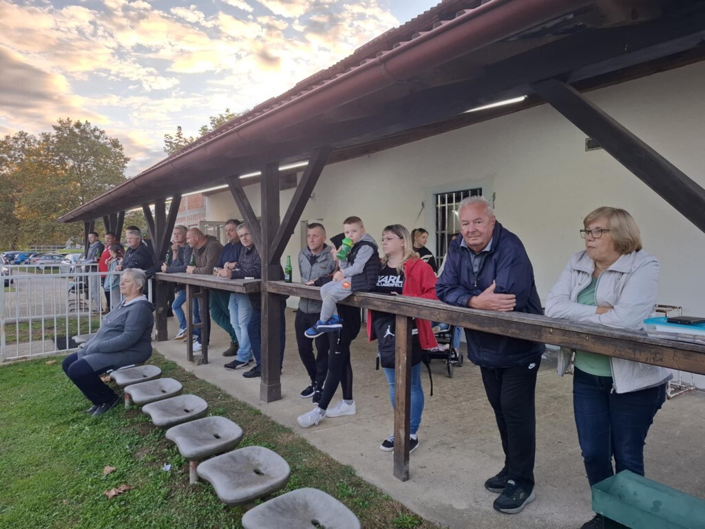 strukovec zibekice (4) (Medium)