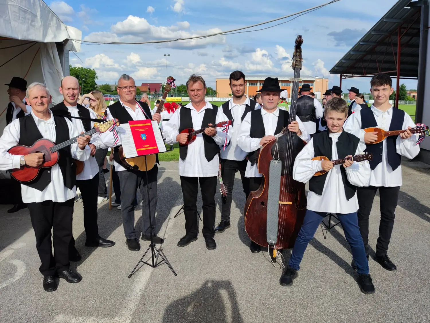 susret folklornih društava, orehijada (2)