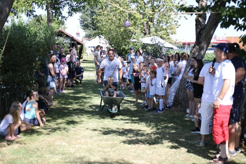 susret obitelji, Damiš (21) susret obitelji, Damiš (21)