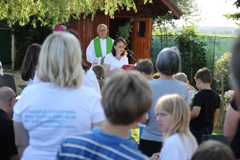 susret obitelji, Damiš (54) susret obitelji, Damiš (54)