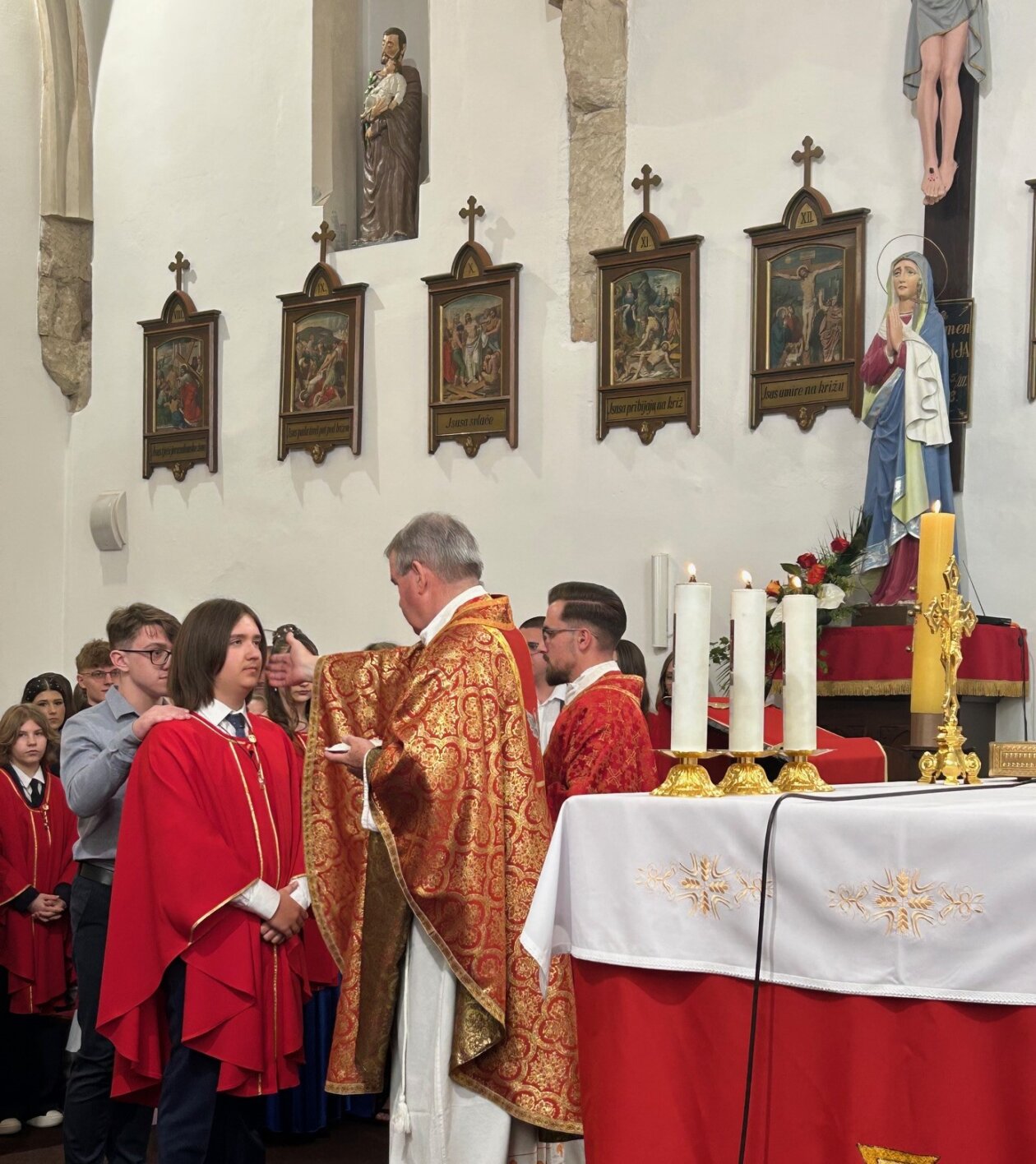 sveta potvrda župa presvetog trojstva nedelišće (8)