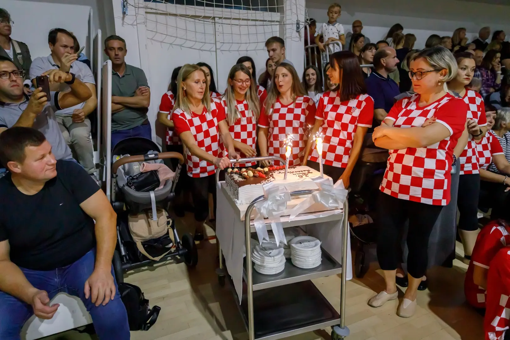svetomartinske mažoretkinje 20 godina (1)