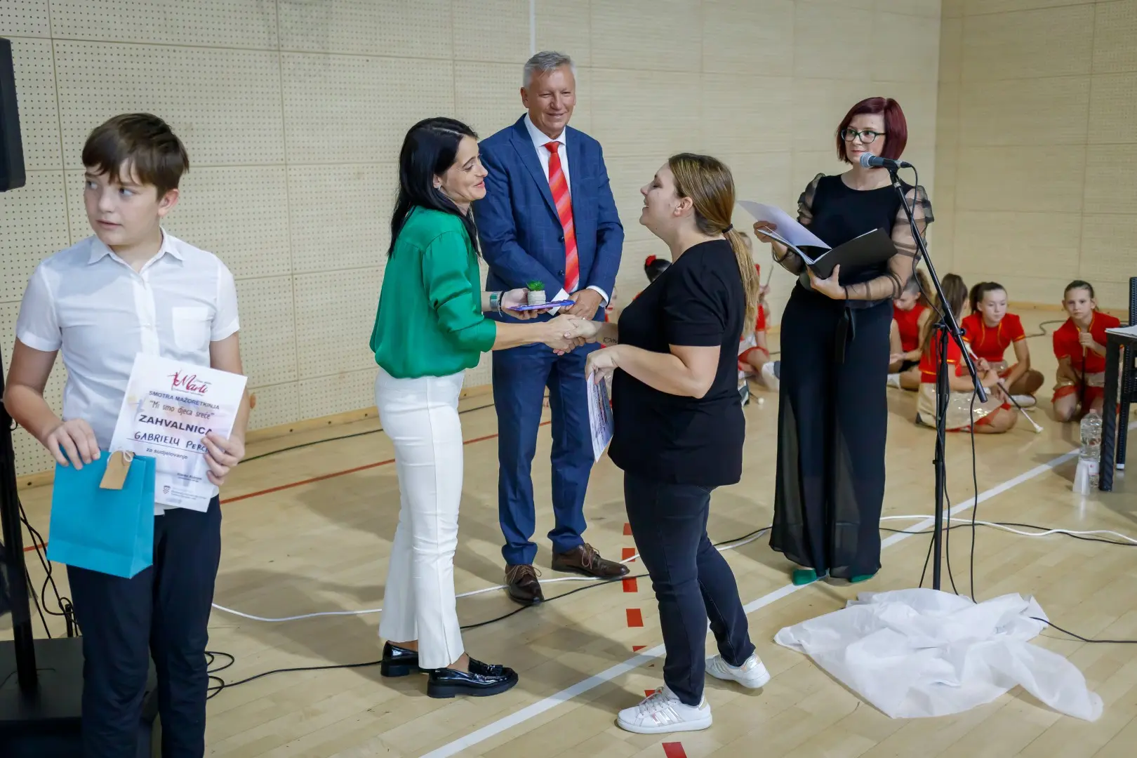svetomartinske mažoretkinje 20 godina (11)