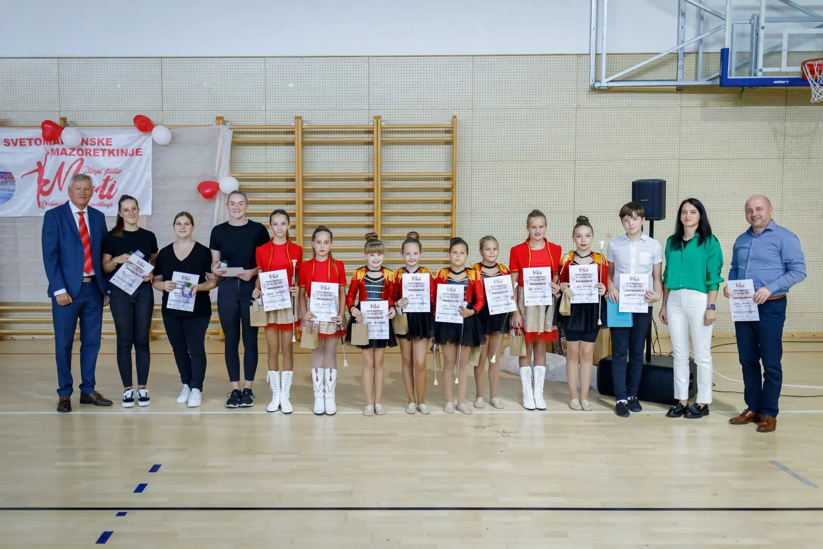 svetomartinske mažoretkinje 20 godina (14)