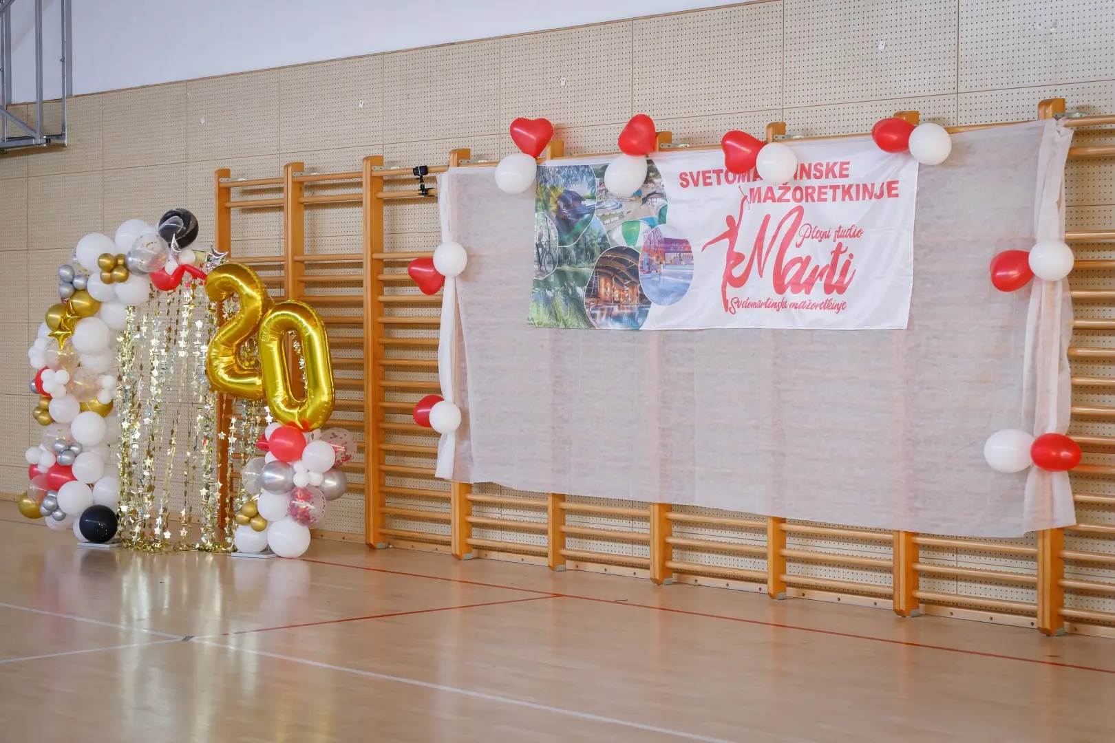 svetomartinske mažoretkinje 20 godina (16)