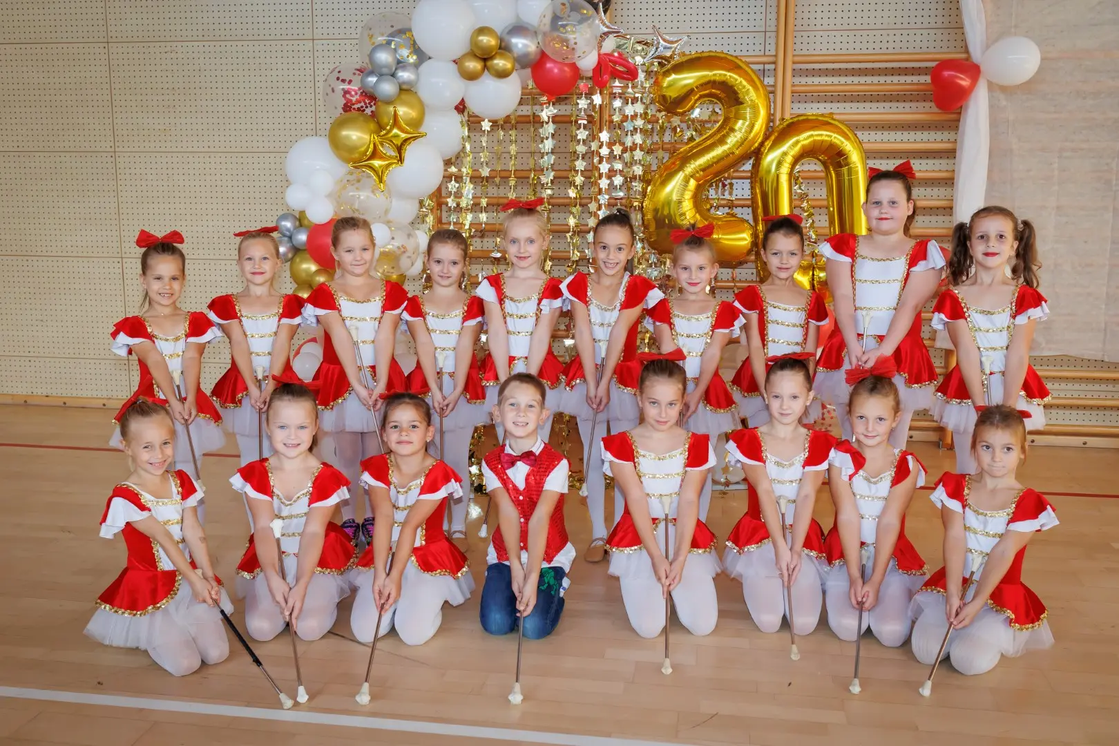 svetomartinske mažoretkinje 20 godina (19)