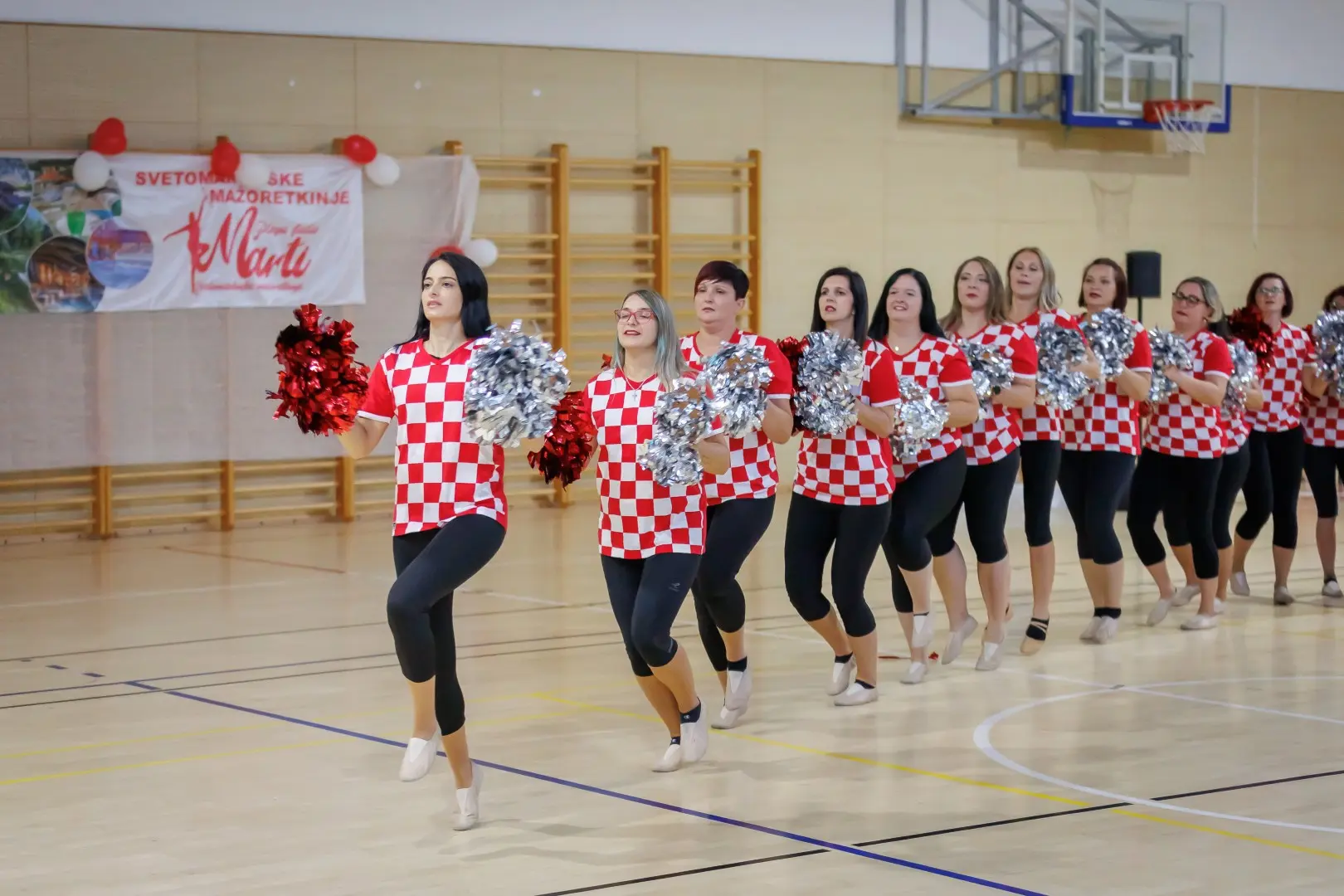 svetomartinske mažoretkinje 20 godina (37)