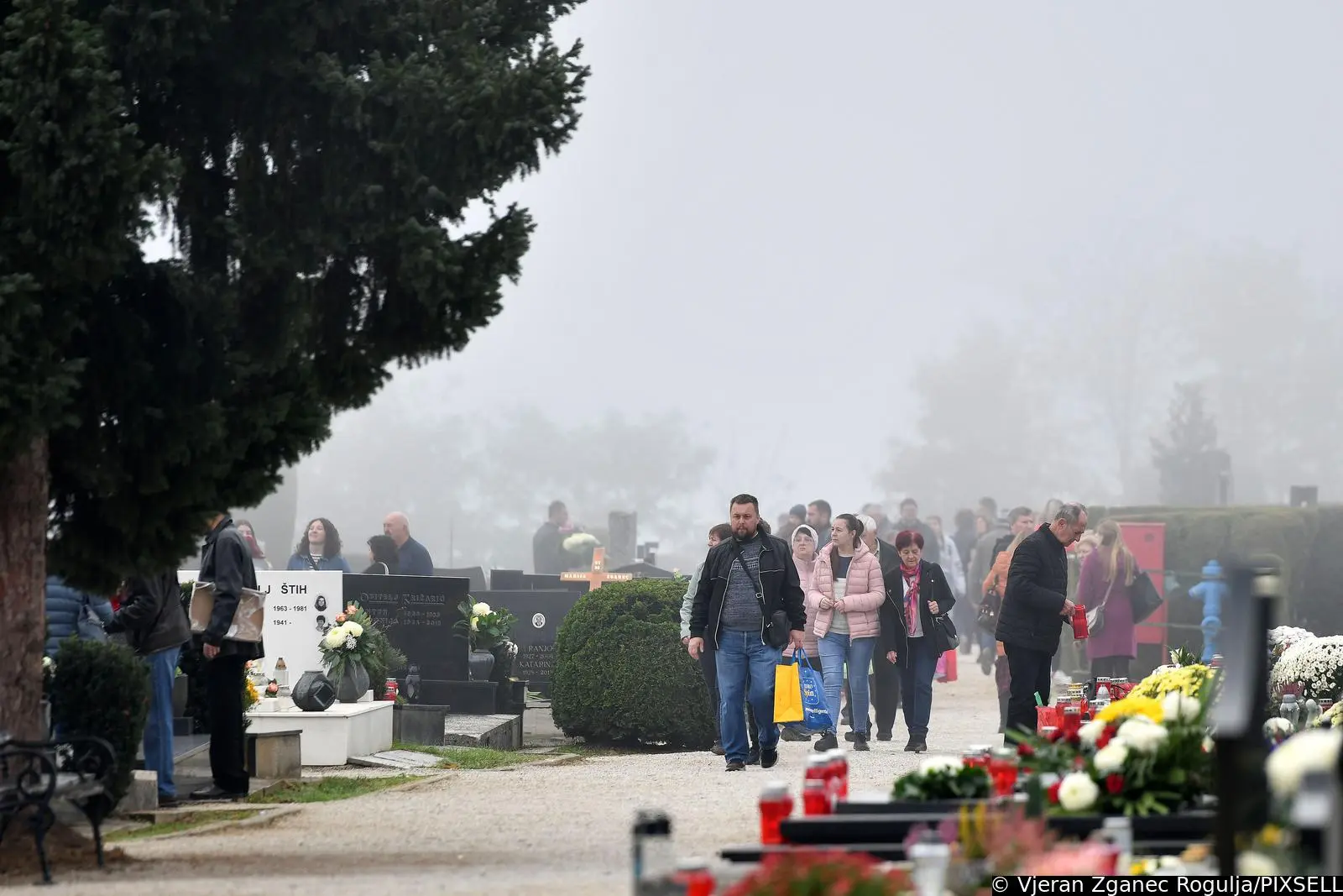 svi sveti čakovec groblje 2024 (17)