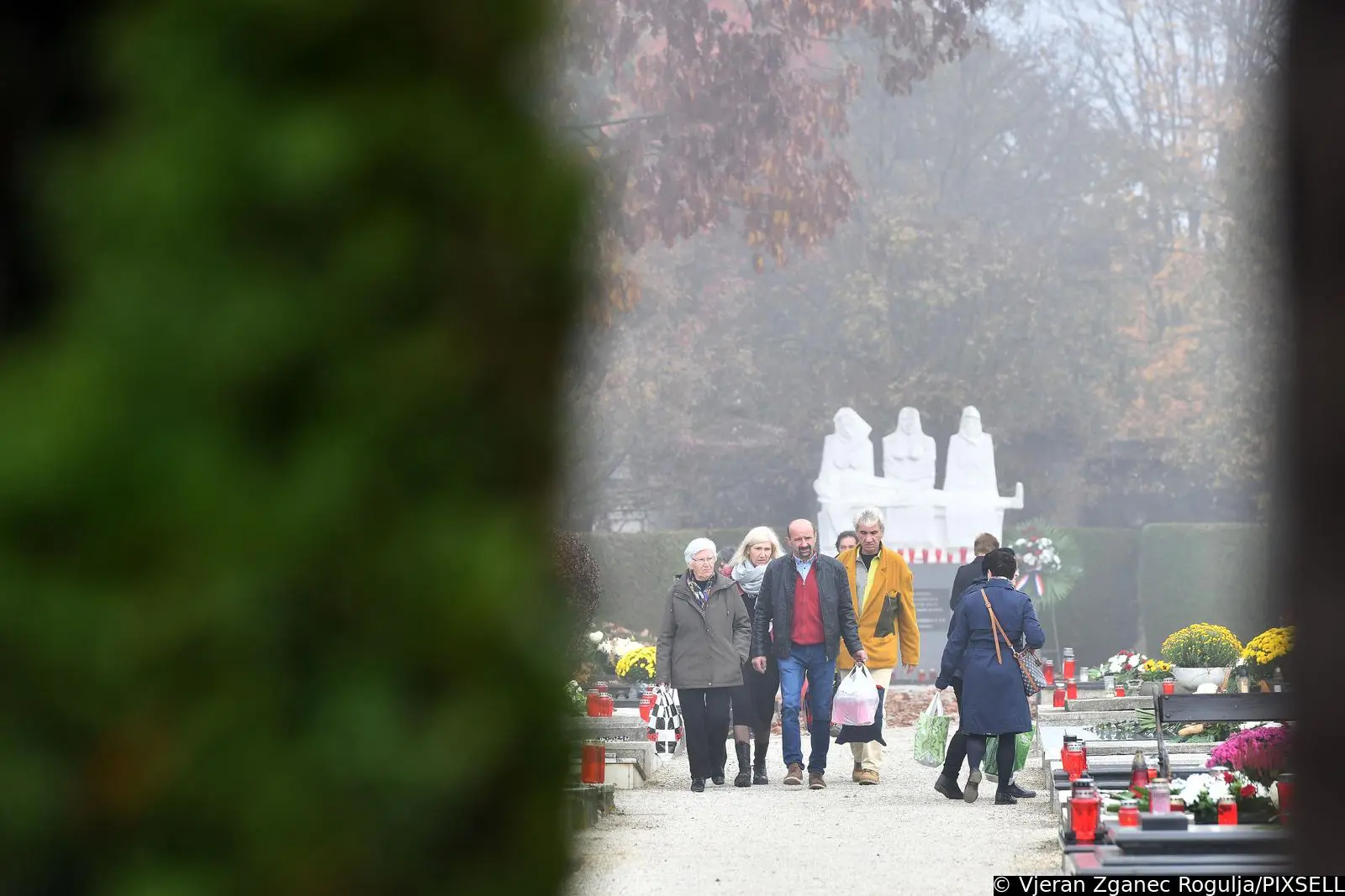 svi sveti čakovec groblje 2024 (23)