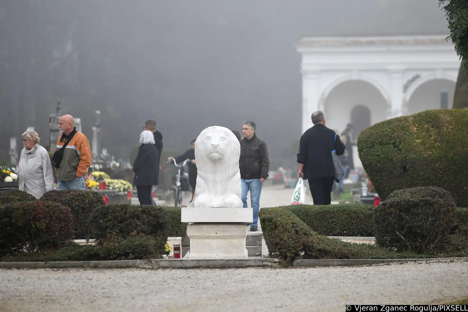 svi sveti čakovec groblje 2024 (8)