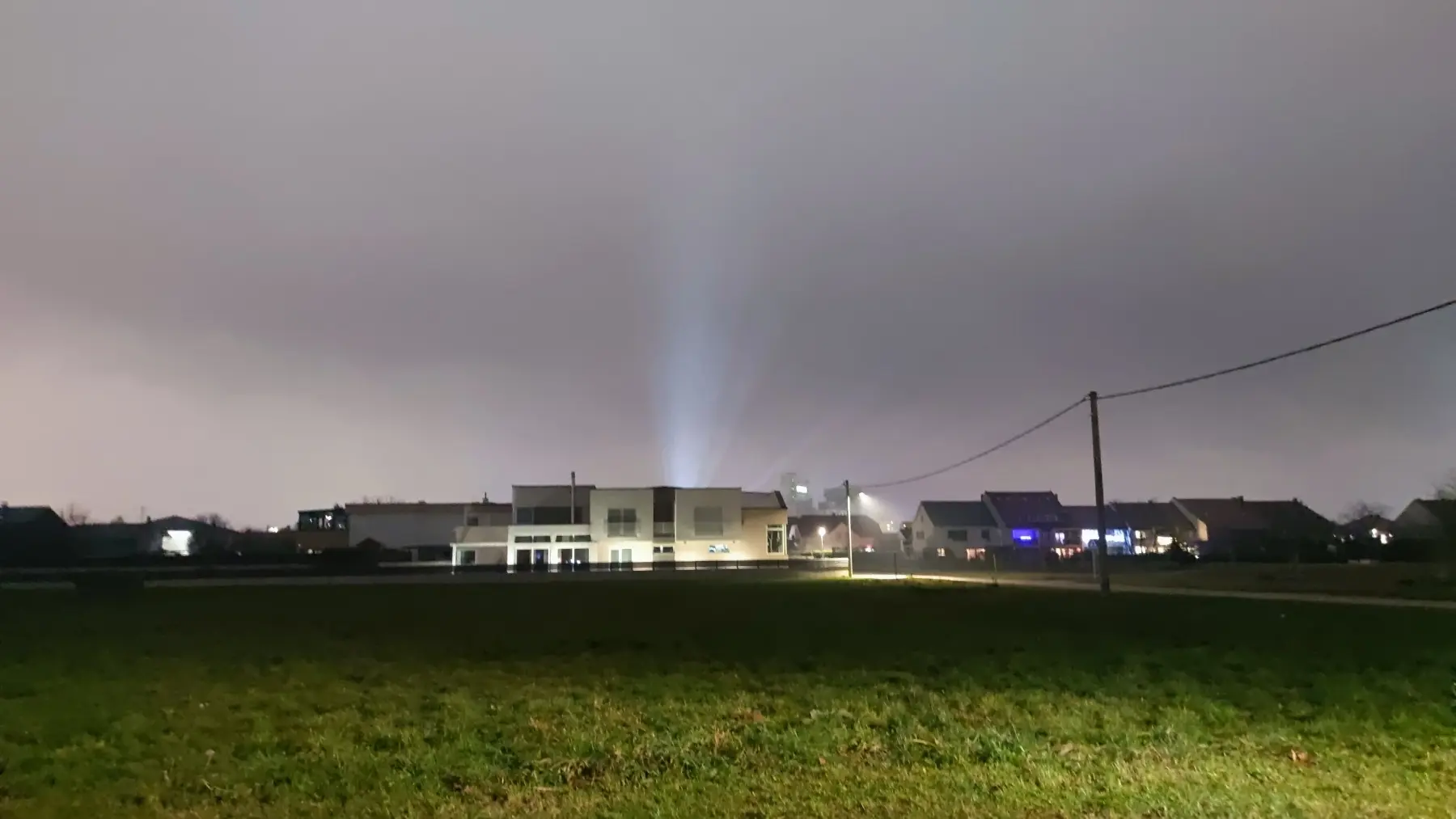 svjetla, šampion (2) svjetla, šampion (2)