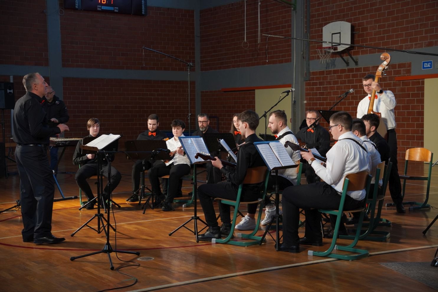 tamburaši KUU Zasadbreg koncert U san mi dođu tambure (31)
