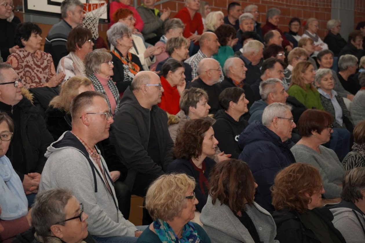 tamburaši KUU Zasadbreg koncert U san mi dođu tambure (35)