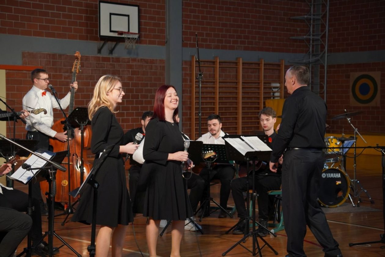 tamburaši KUU Zasadbreg koncert U san mi dođu tambure (36)