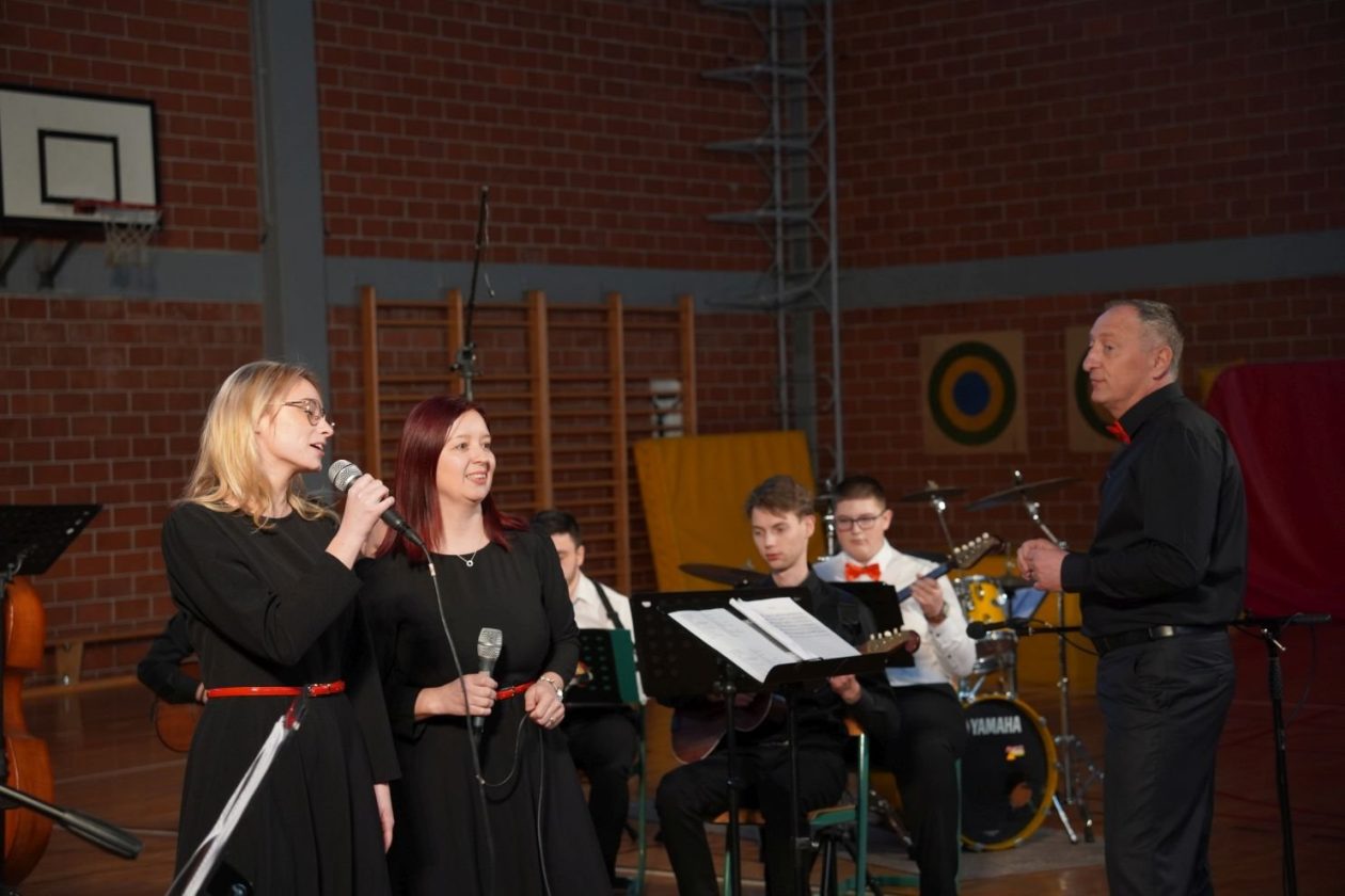 tamburaši KUU Zasadbreg koncert U san mi dođu tambure (41)