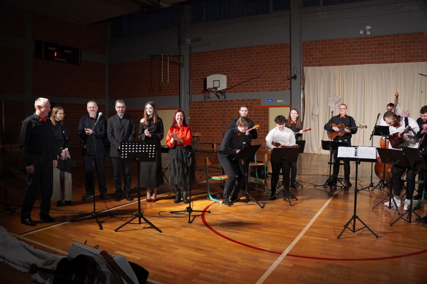 tamburaši KUU Zasadbreg koncert U san mi dođu tambure (60)