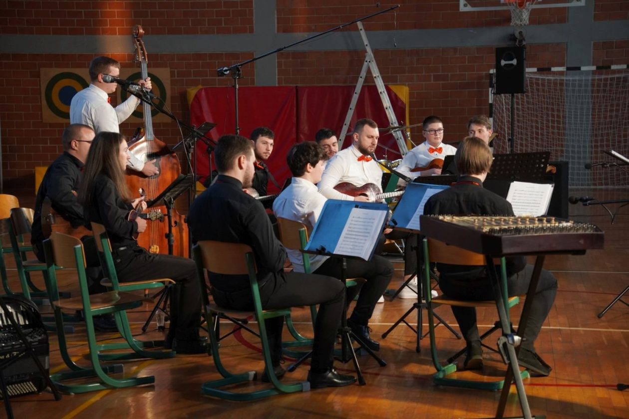 tamburaši KUU Zasadbreg koncert U san mi dođu tambure (67)