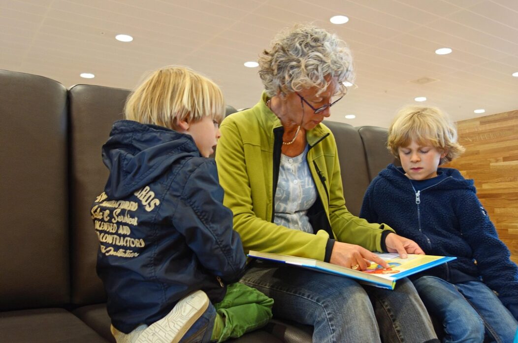 Štko kad baka želi pomoći u odgoju Štko kad baka želi pomoći u odgoju