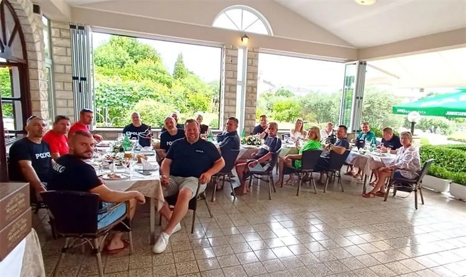 turisti,zahvala,policija (11) turisti,zahvala,policija (11)