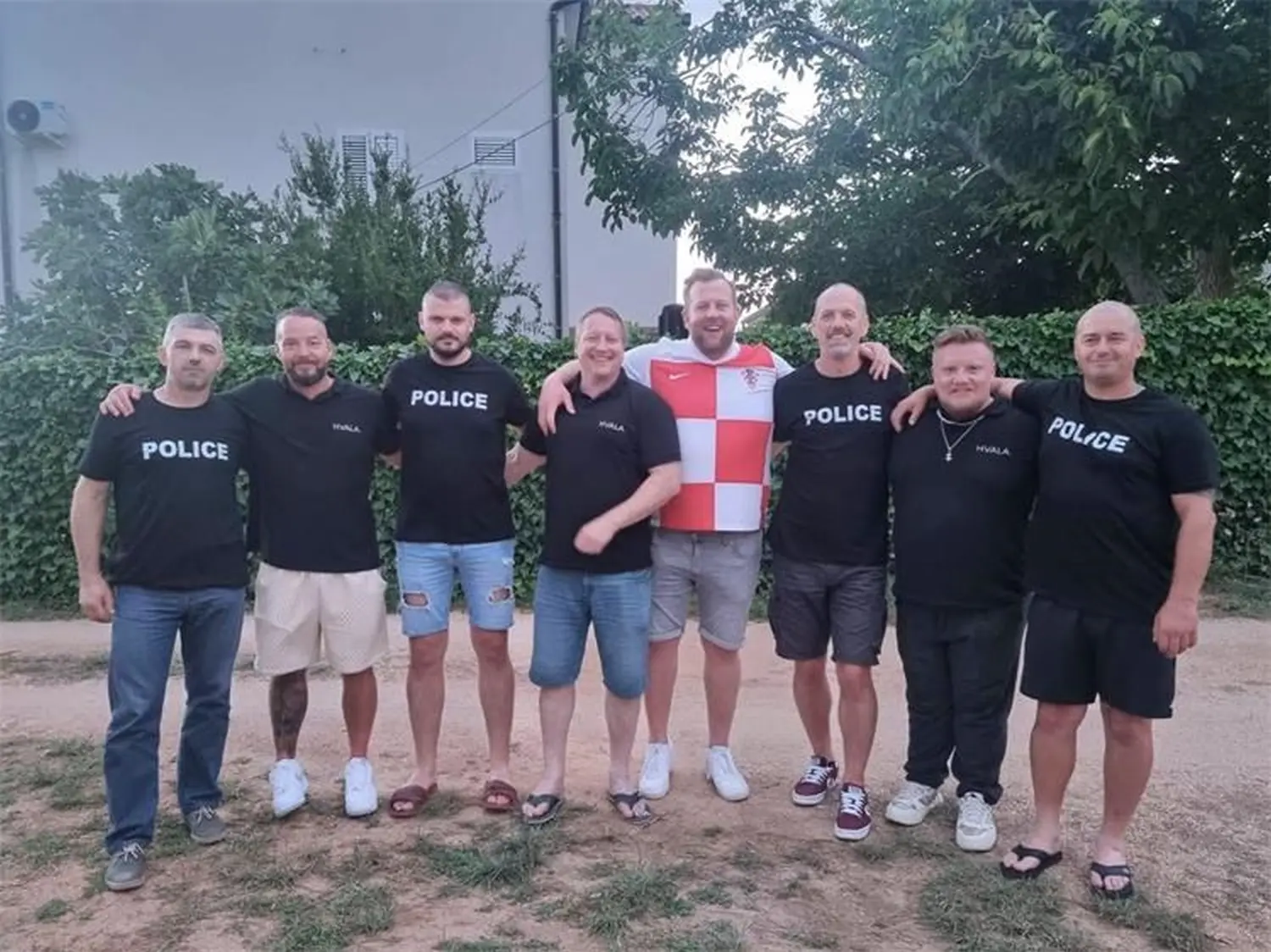 turisti,zahvala,policija (6) turisti,zahvala,policija (6)