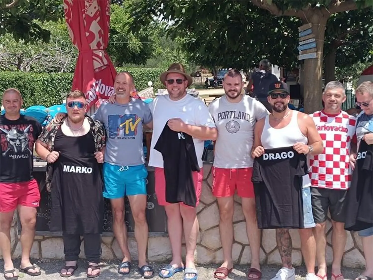 turisti,zahvala,policija (9) turisti,zahvala,policija (9)