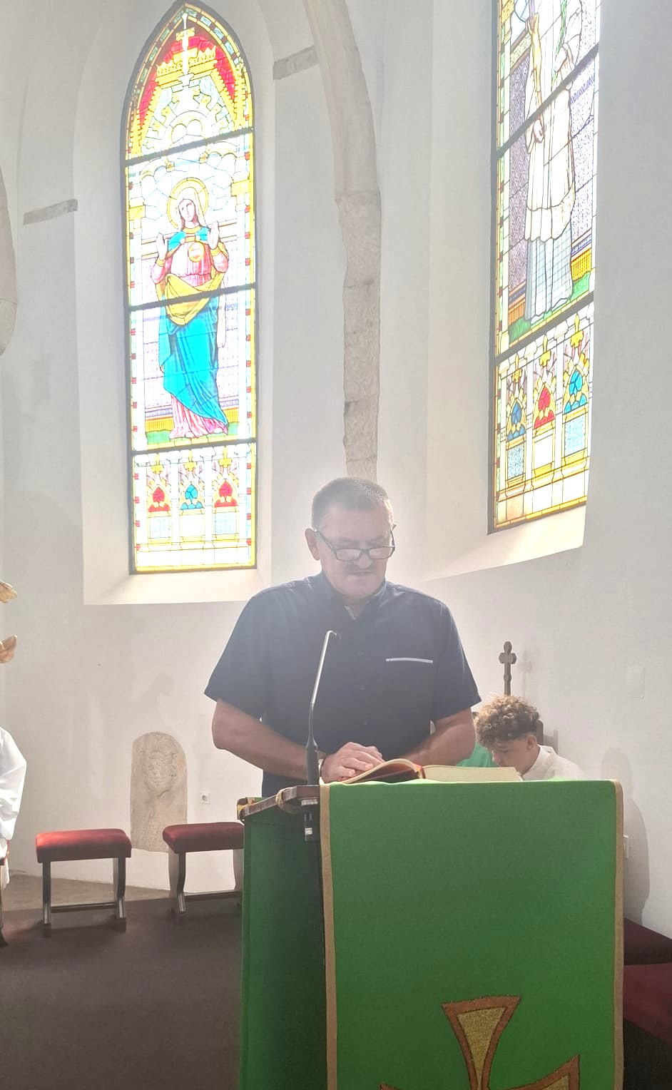 u župnoj crkvi Presvetog Trojstva u Nedelišću održana je svečana sveta misa povodom početka nove školske godine (1)