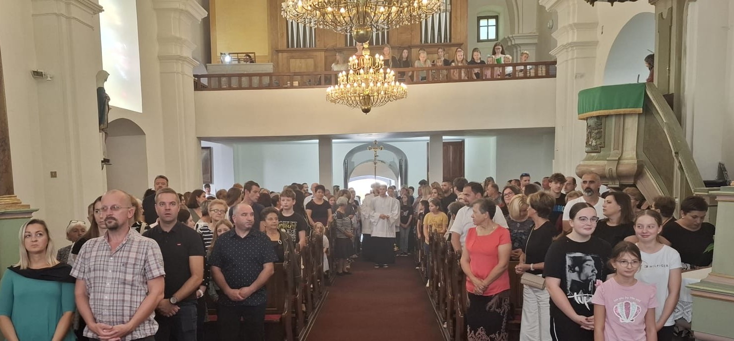u župnoj crkvi Presvetog Trojstva u Nedelišću održana je svečana sveta misa povodom početka nove školske godine (18)