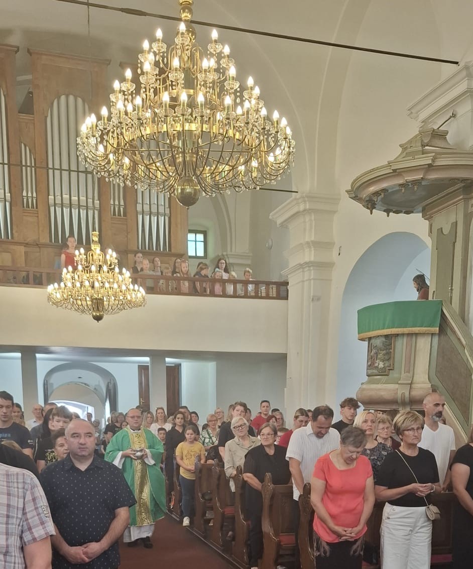 u župnoj crkvi Presvetog Trojstva u Nedelišću održana je svečana sveta misa povodom početka nove školske godine (8)