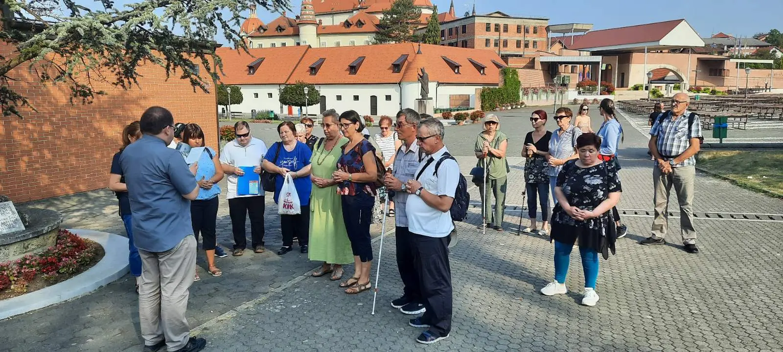 udruga slijepih mž (4) udruga slijepih mž (4)